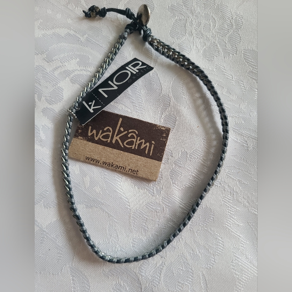 Wakami Noir handmade double wrap grey bracelet